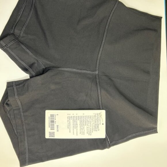 Lululemon Black 4" Short Size 6 - Picture 1 of 2